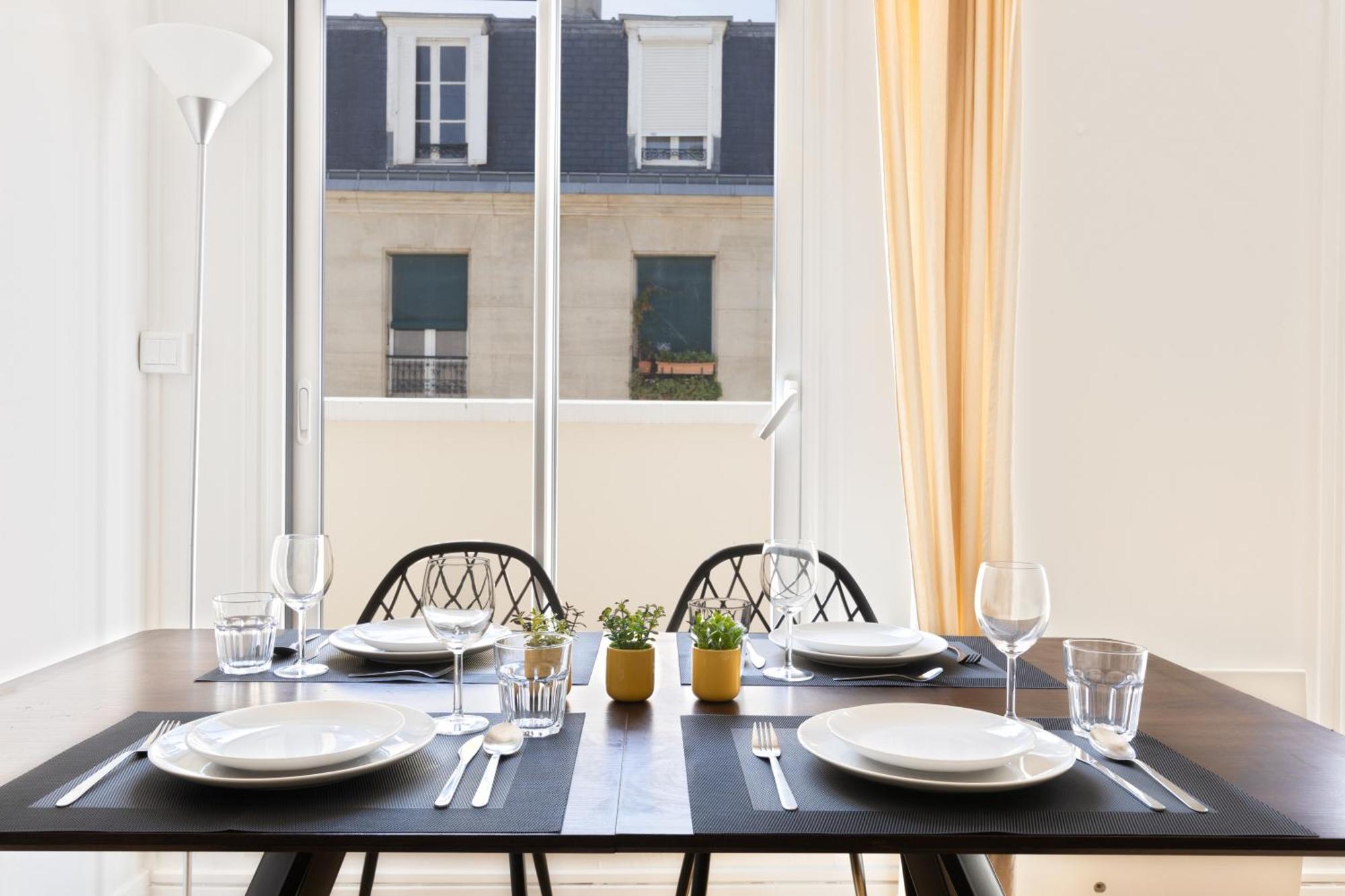 Quartier Luxembourg Free Netflix Apartment *
